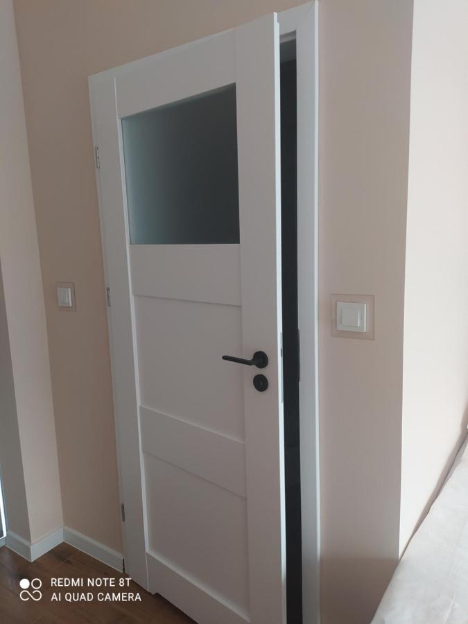Piaskowy Dwor Hotel Криница Морска Екстериор снимка