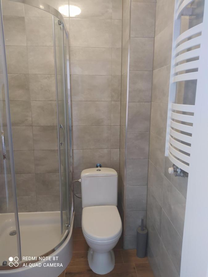 Piaskowy Dwor Hotel Криница Морска Екстериор снимка