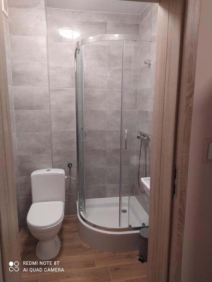 Piaskowy Dwor Hotel Криница Морска Екстериор снимка